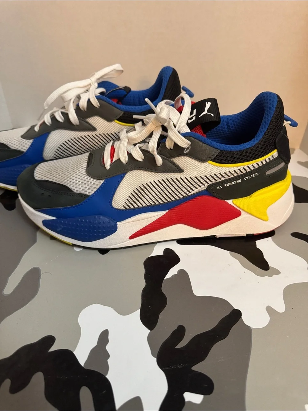 Men’s Multicolor Athletic Sneakers - Blue, Red & Yellow